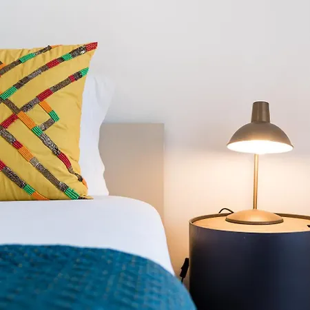 Guestready - Red Stripes * Oporto